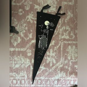 Last Call Oxford Pennant